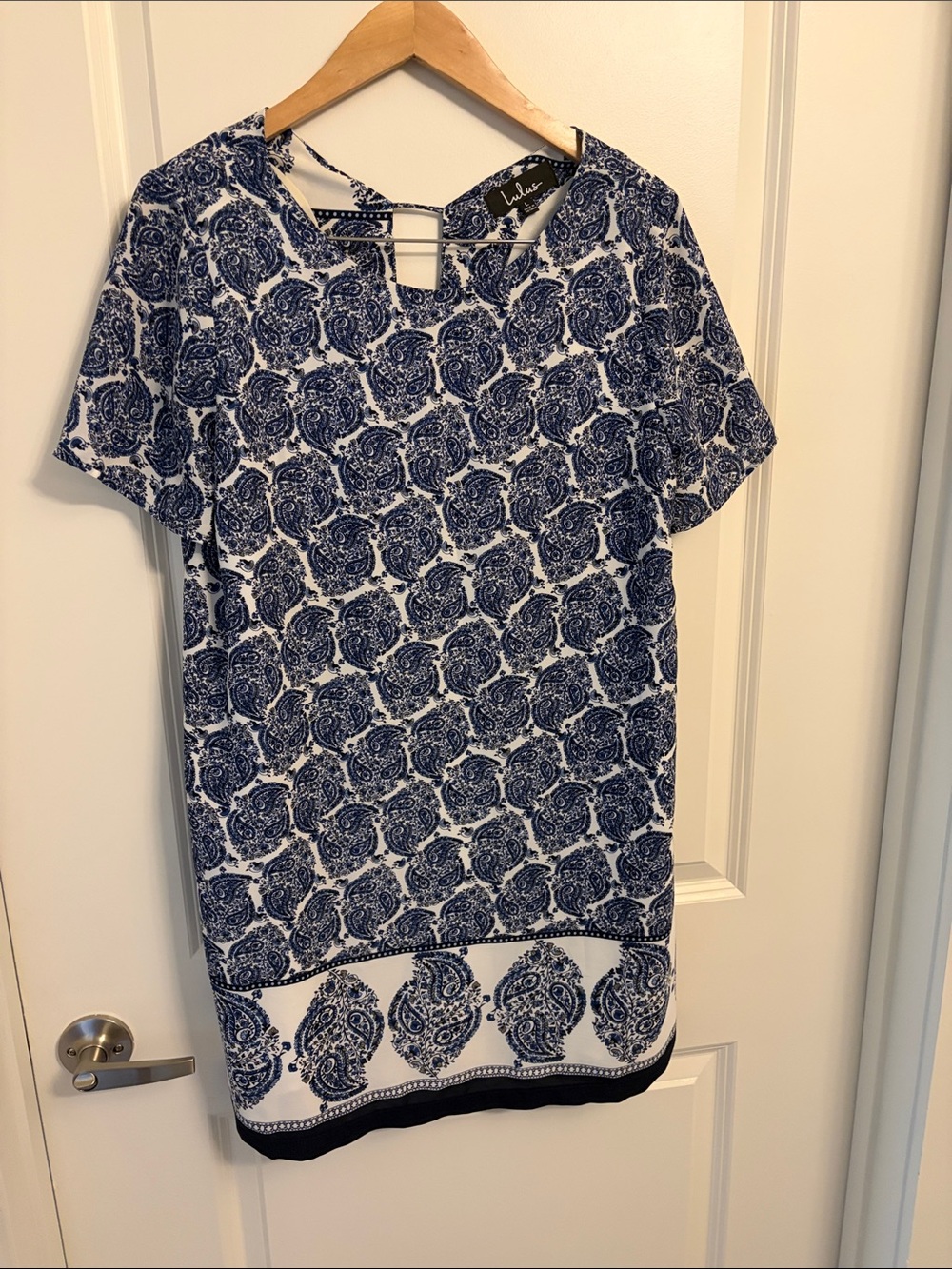 Lulu's Navy and White Paisley Short Sleeve Tunic
